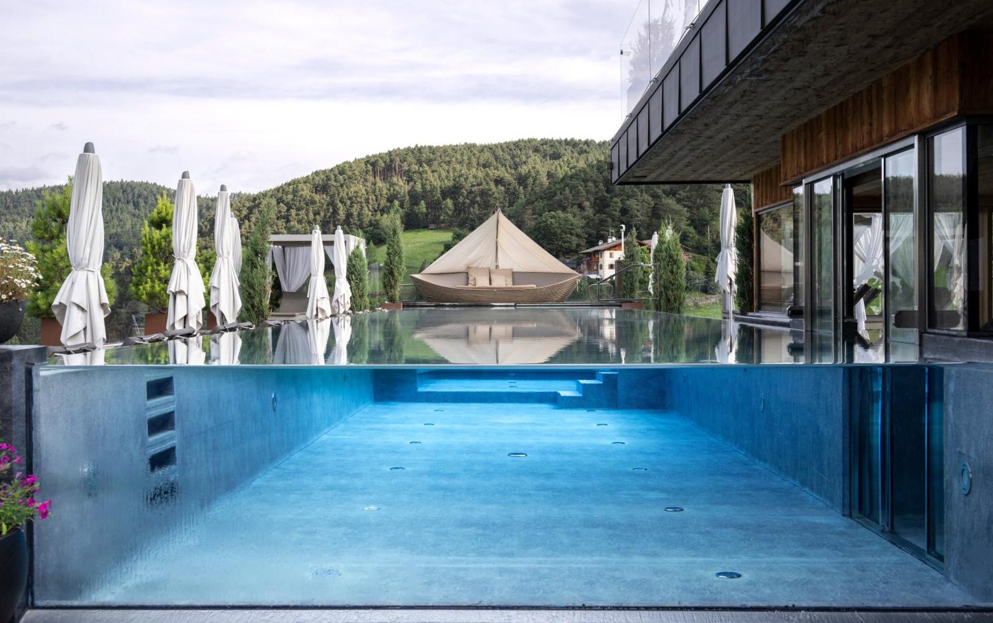 Abinea Dolomiti Romantic Spa Castelrotto Exterior photo