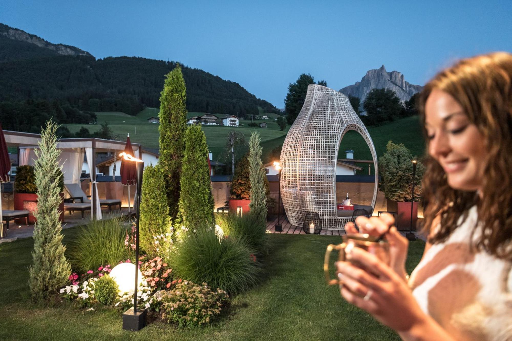 Abinea Dolomiti Romantic Spa Castelrotto Exterior photo